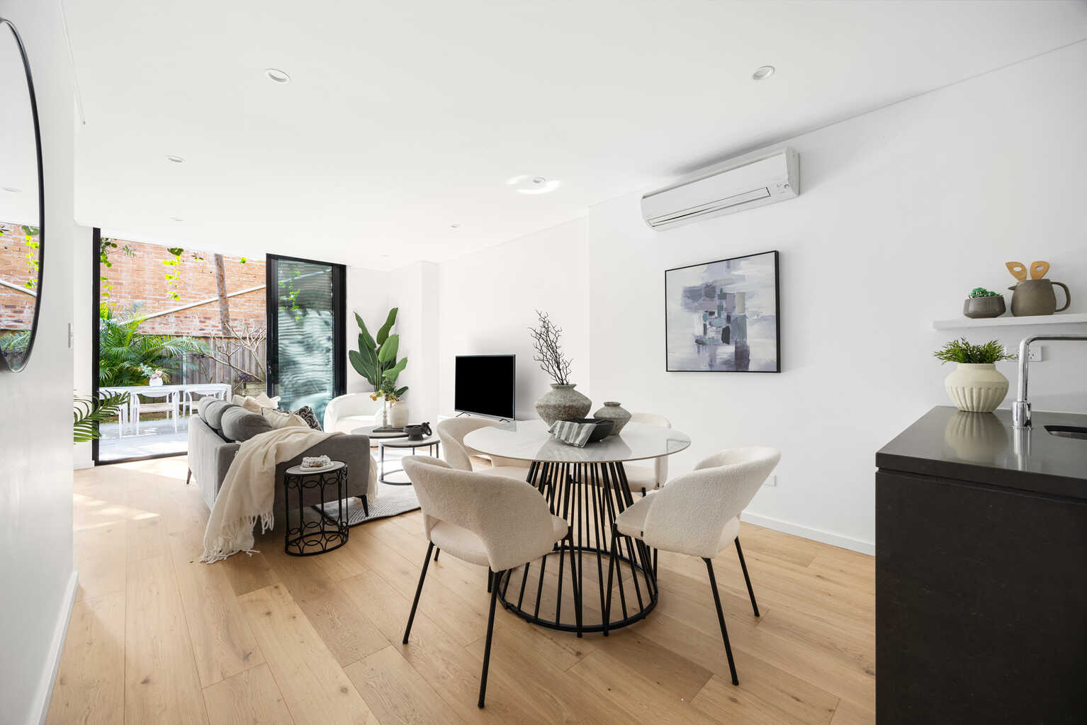 1/143 Botany Road Waterloo 1/143 Botany Road Waterloo