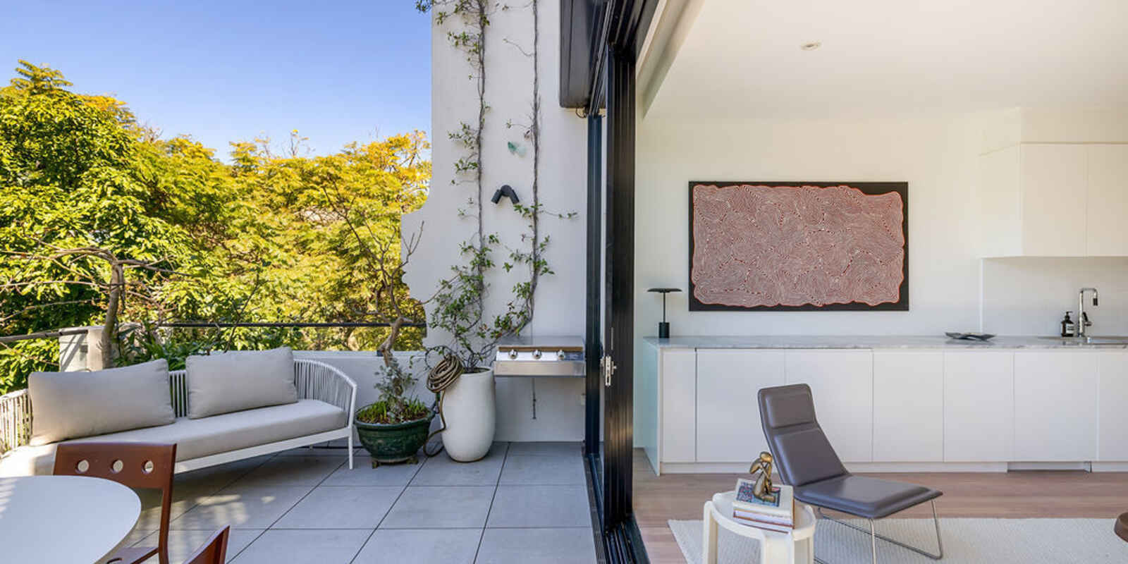 11 Roslyn Gardens Elizabeth Bay