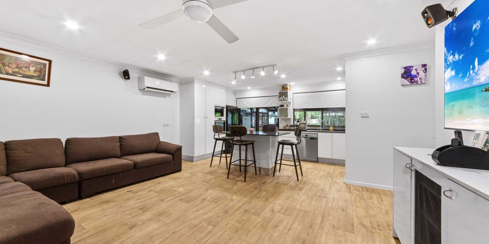 38 Narooma Road Niagara Park
