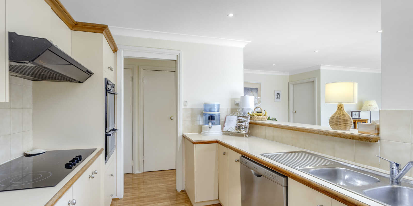 6 Hillier Avenue Blackheath 6 Hillier Avenue Blackheath