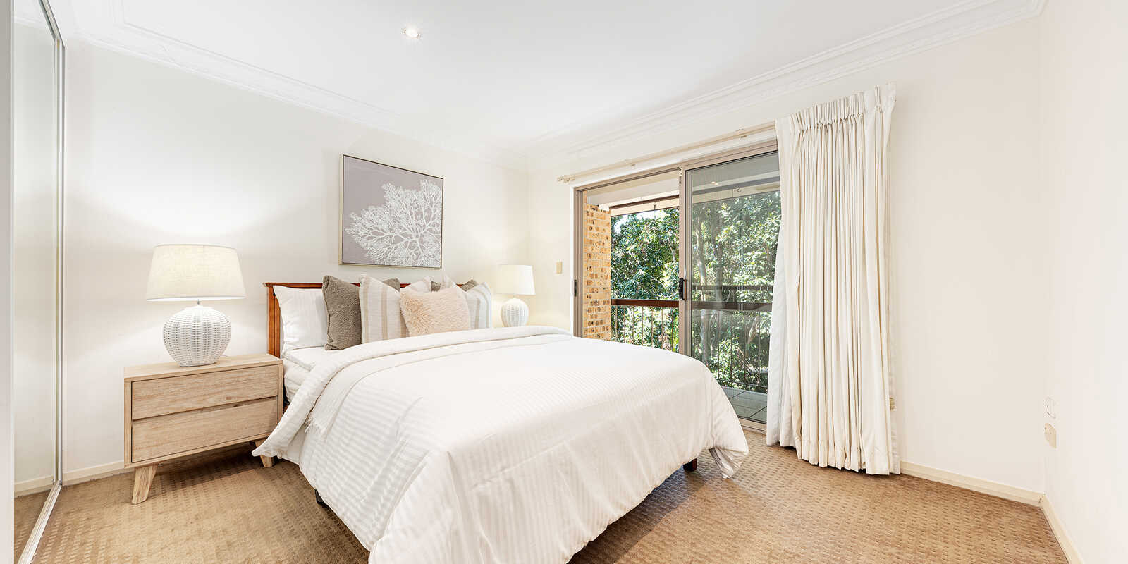 2/42A Pine Street East Cammeray 2/42A Pine Street East Cammeray