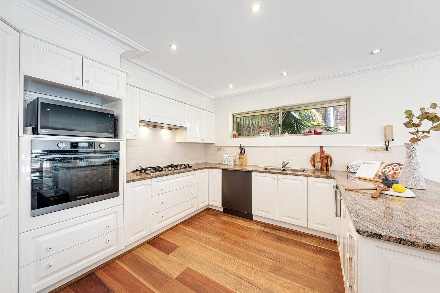 2/42A Pine Street East Cammeray 2/42A Pine Street East Cammeray