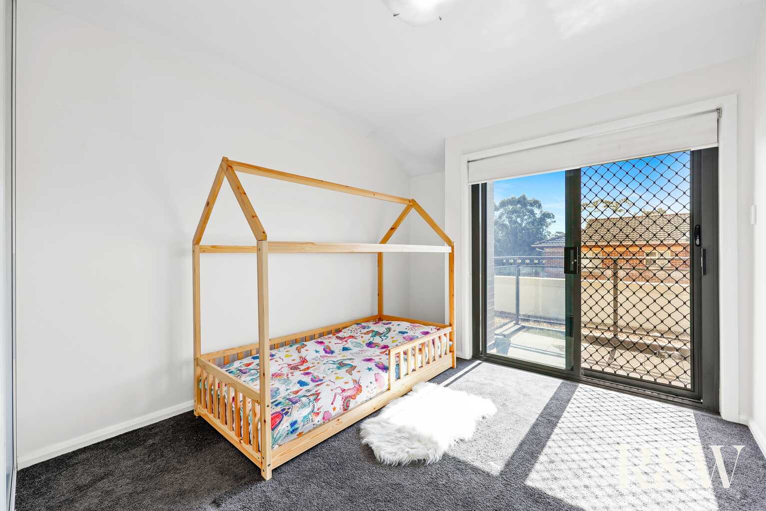24/1-5 REGENTVILLE ROAD Jamisontown