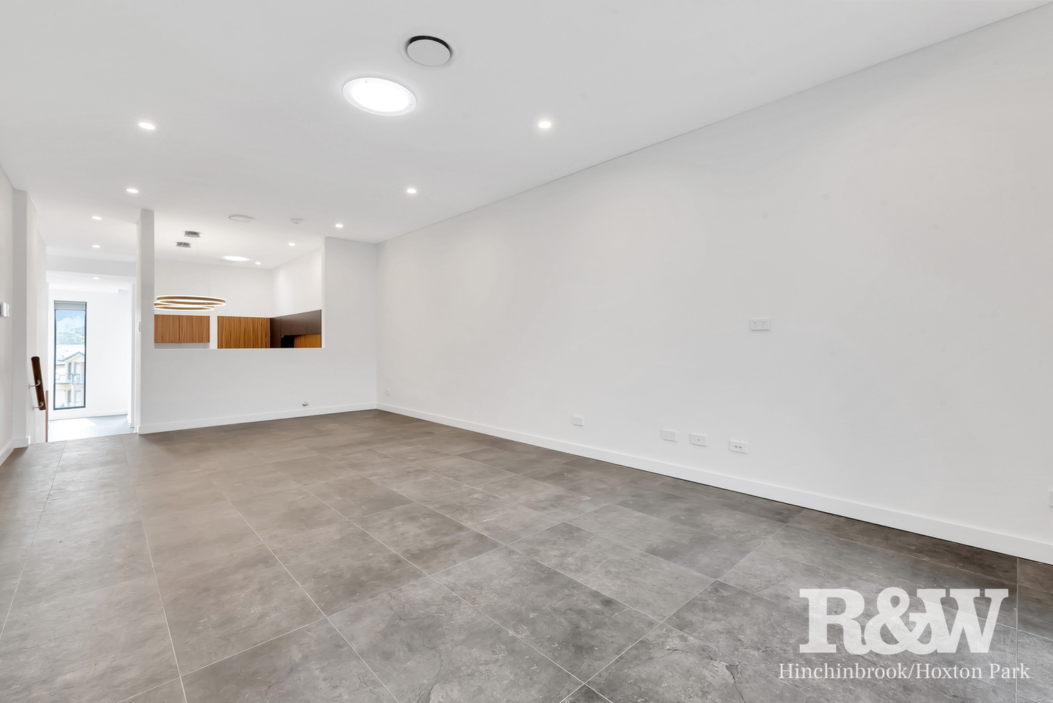 24 Kiernan Crescent Abbotsbury 24 Kiernan Crescent Abbotsbury