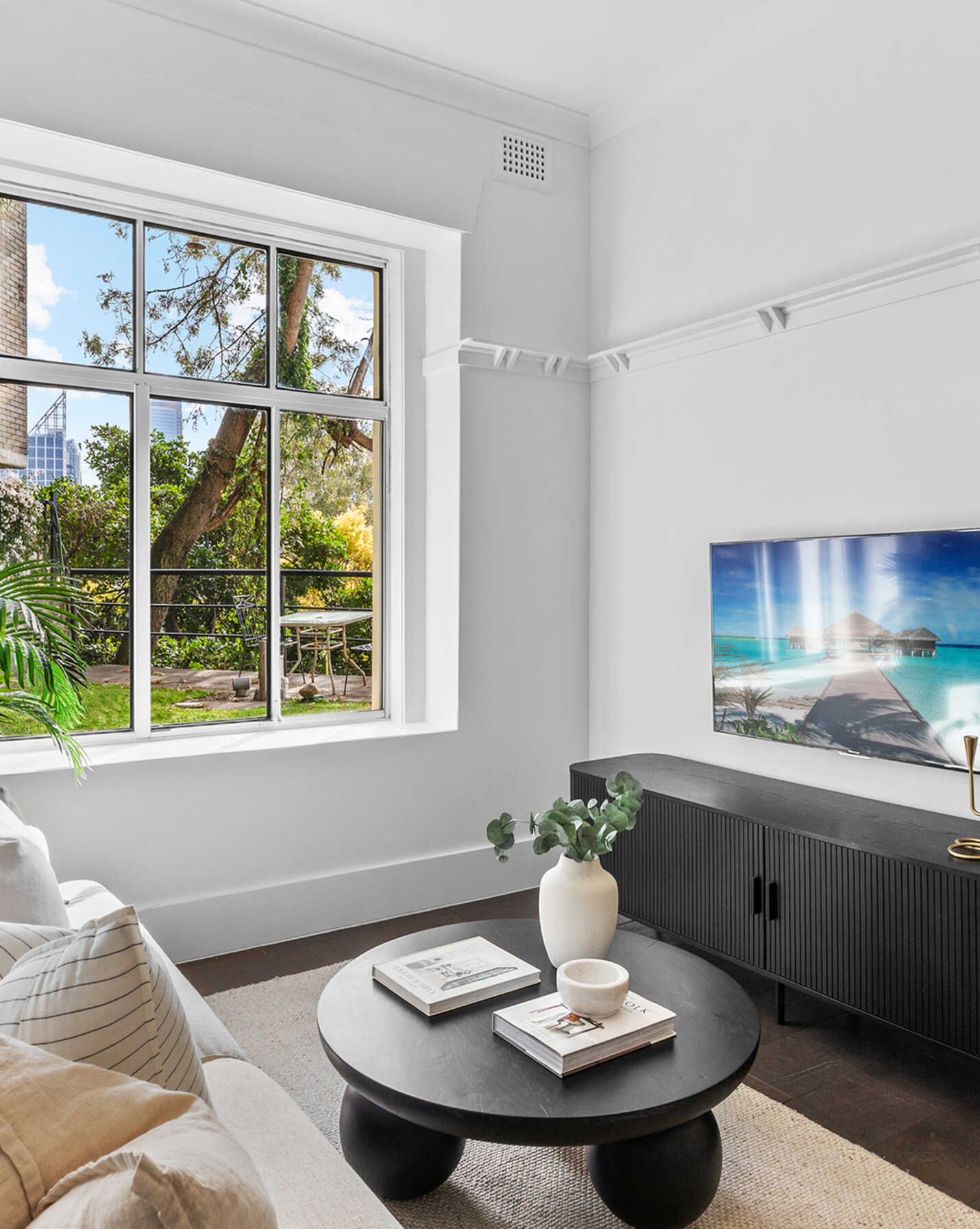 4/9 Wylde Street Potts Point, Point - Thumbnail 2