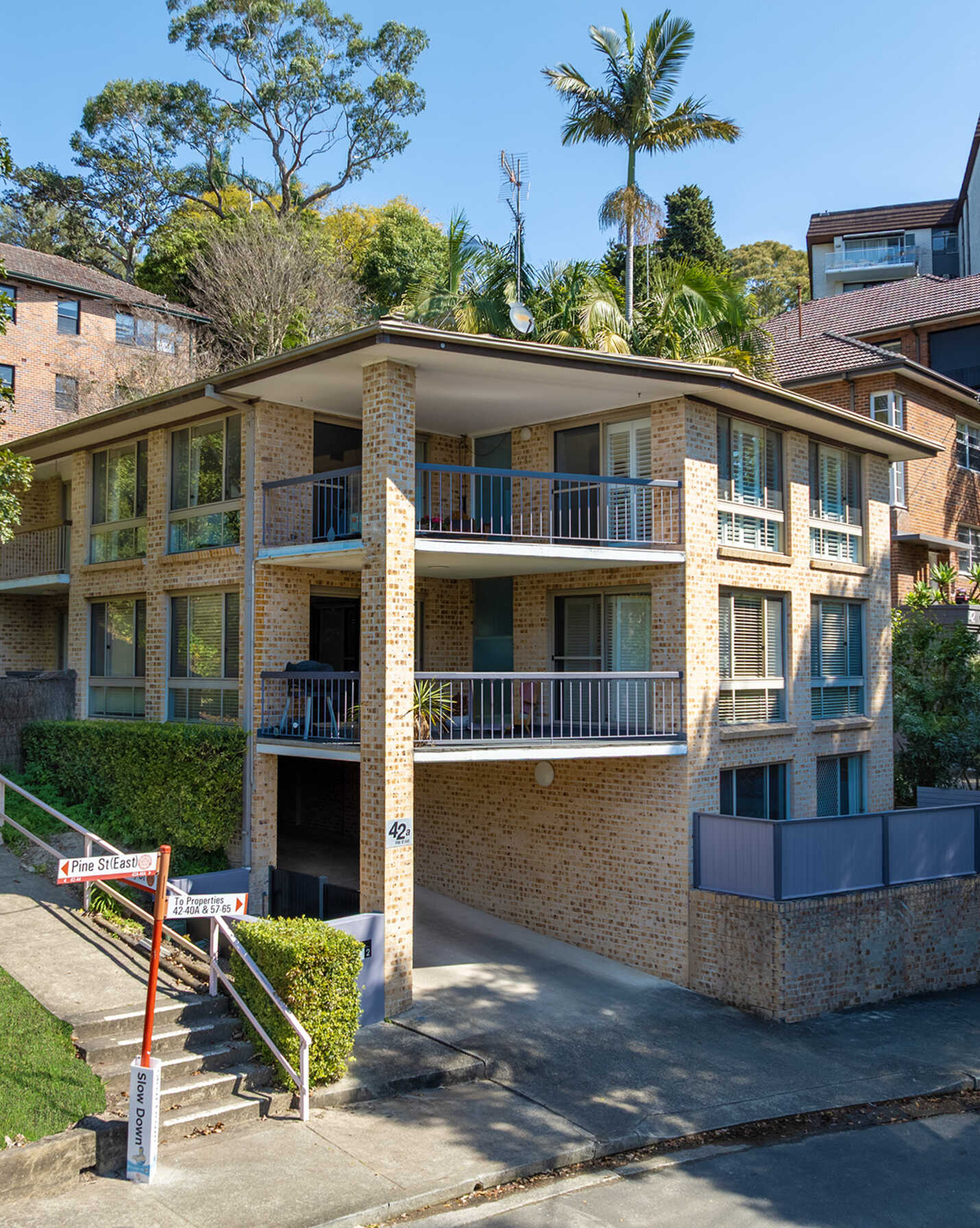 2/42A Pine Street East Cammeray, Cammeray - Thumbnail 2