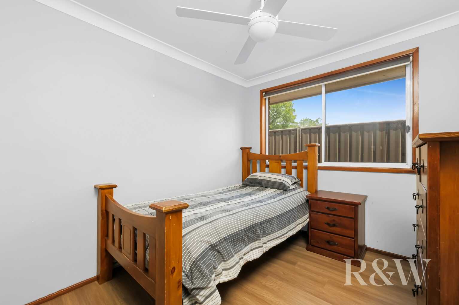 10 Fishburn Place Narellan 10 Fishburn Place Narellan