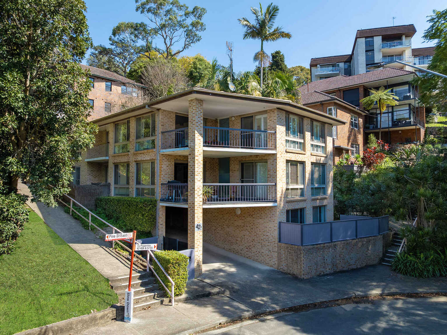 2/42A Pine Street East Cammeray 2/42A Pine Street East Cammeray