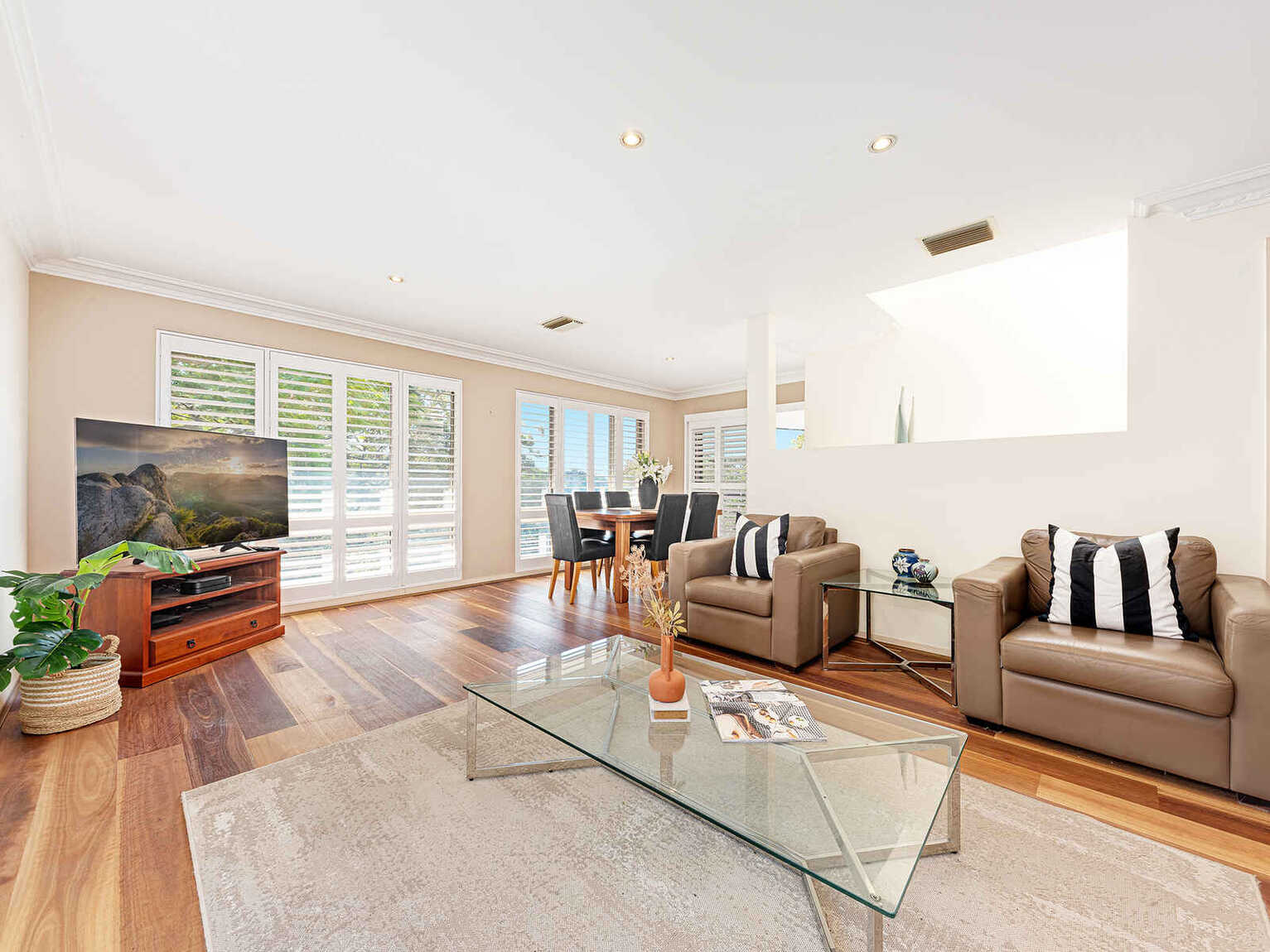2/42A Pine Street East Cammeray 2/42A Pine Street East Cammeray