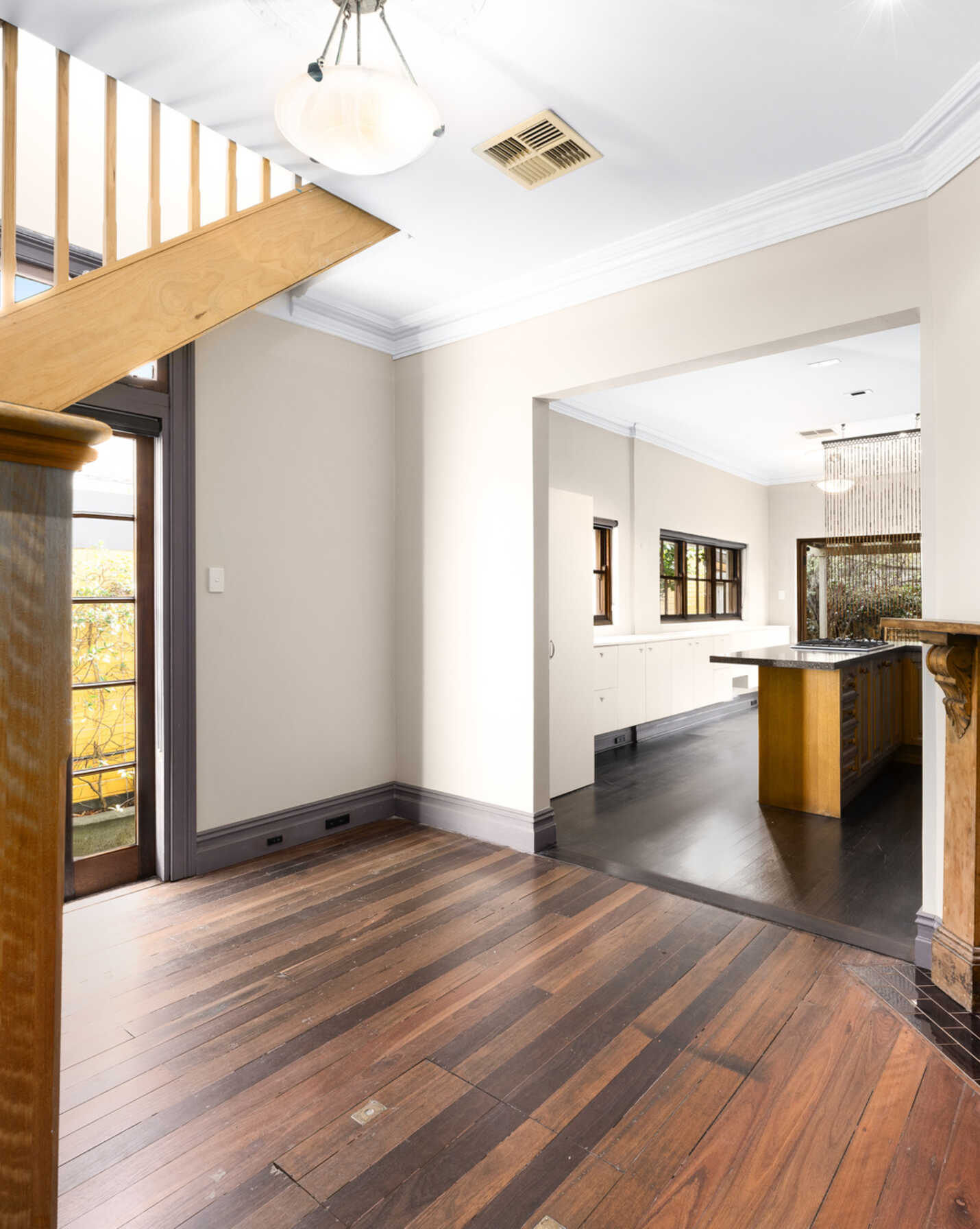 1001 Bourke Street Waterloo, Waterloo - Thumbnail 2