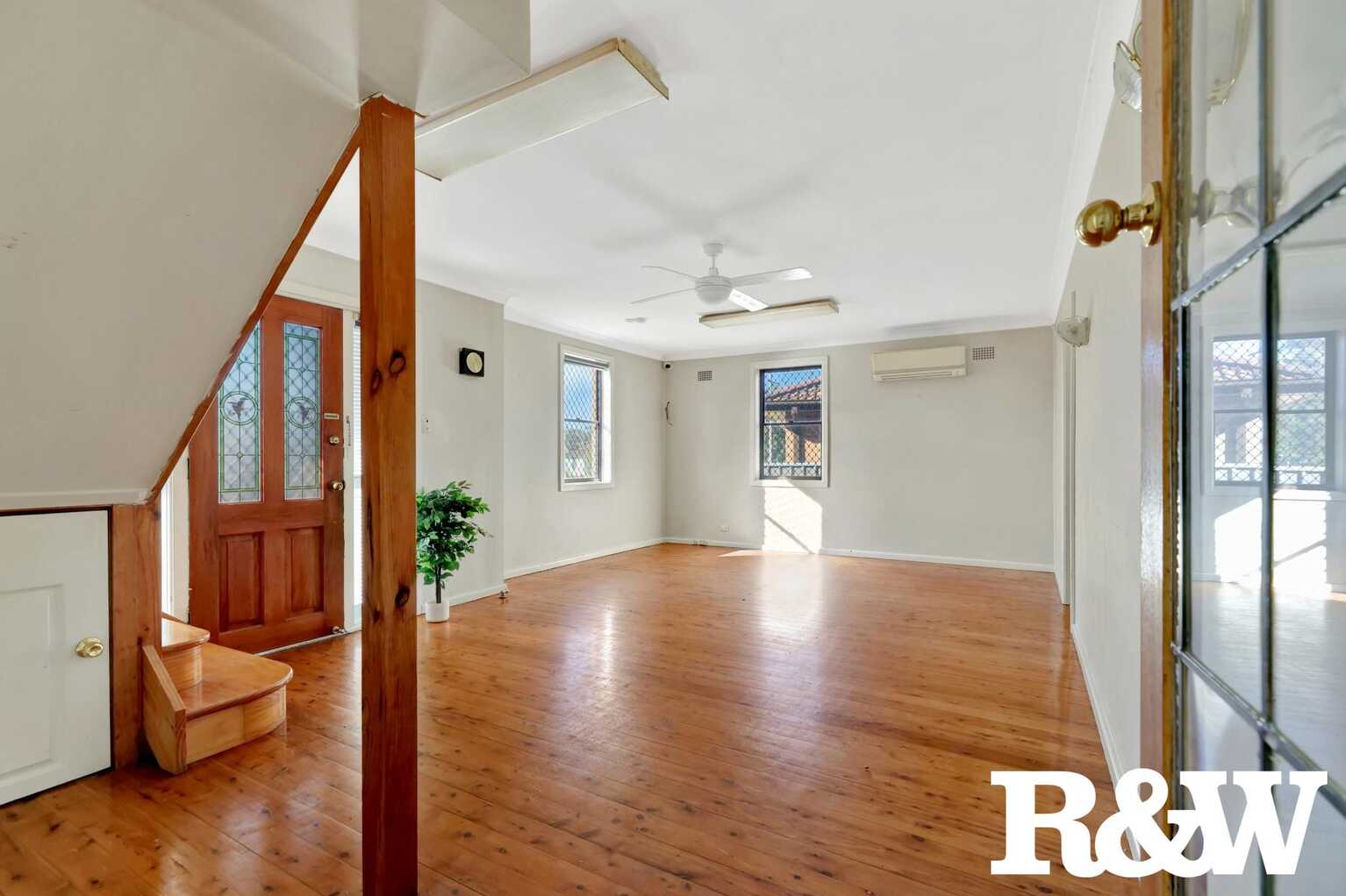 36 Gasmata Crescent Whalan 36 Gasmata Crescent Whalan