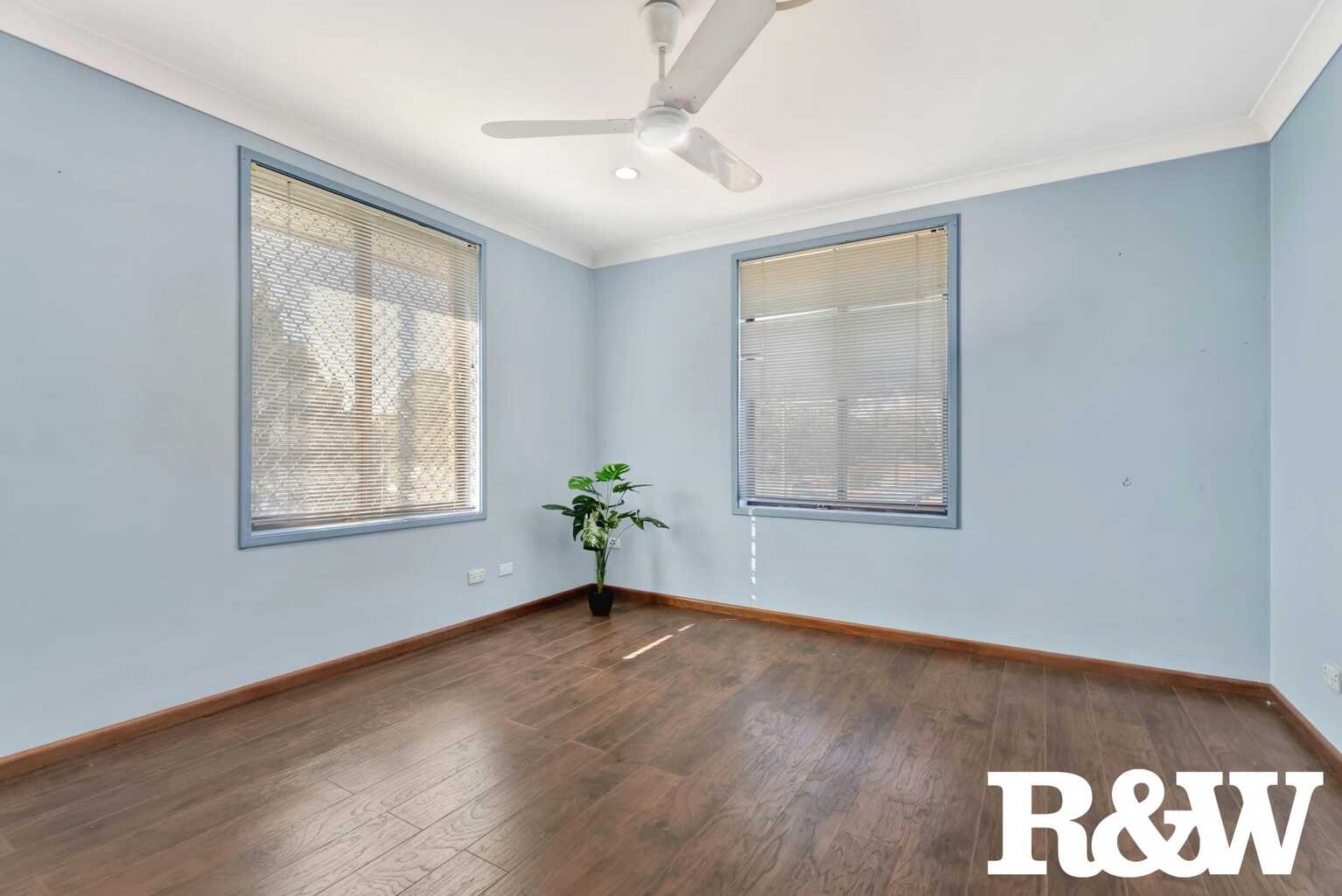 36 Gasmata Crescent Whalan 36 Gasmata Crescent Whalan