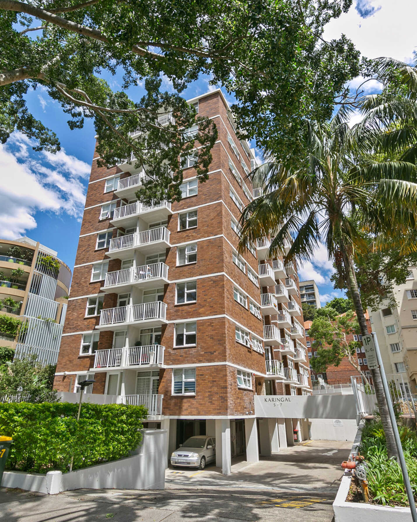 53/5-7 Esplanade Elizabeth Bay, Bay - Thumbnail 2