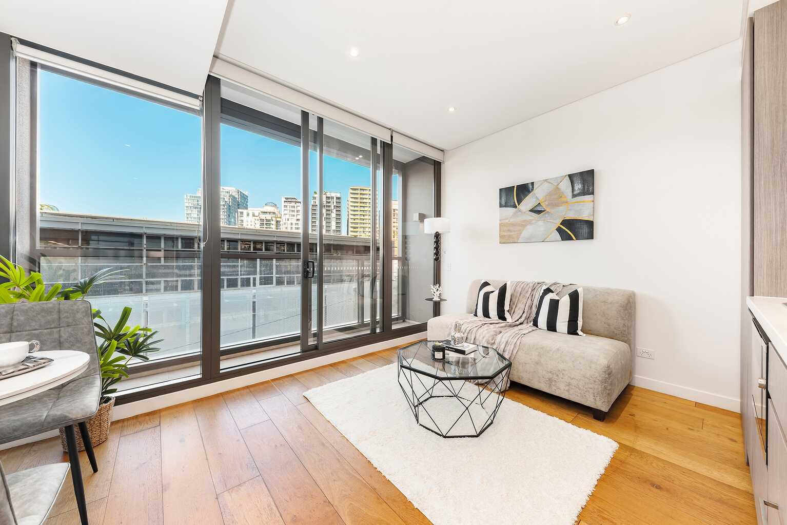 313/225 Pacific Highway North Sydney 313/225 Pacific Highway North Sydney