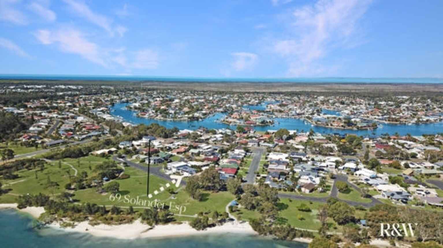 69 Solander Esplanade Banksia Beach 69 Solander Esplanade Banksia Beach