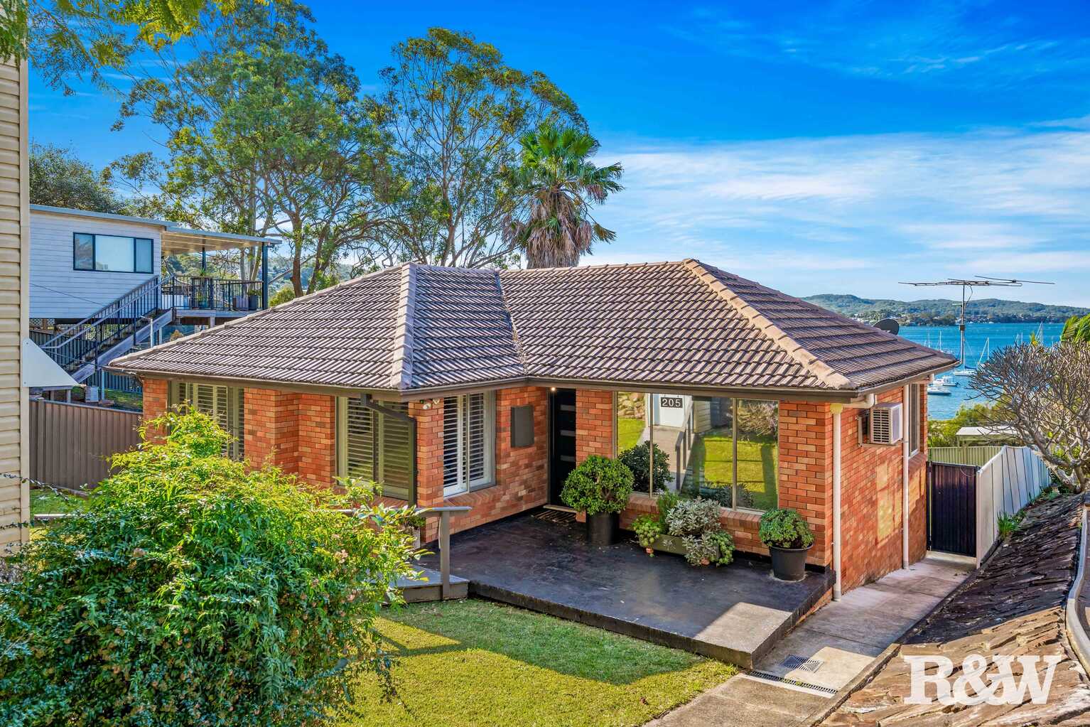 205 Glenrock Parade Koolewong 205 Glenrock Parade Koolewong