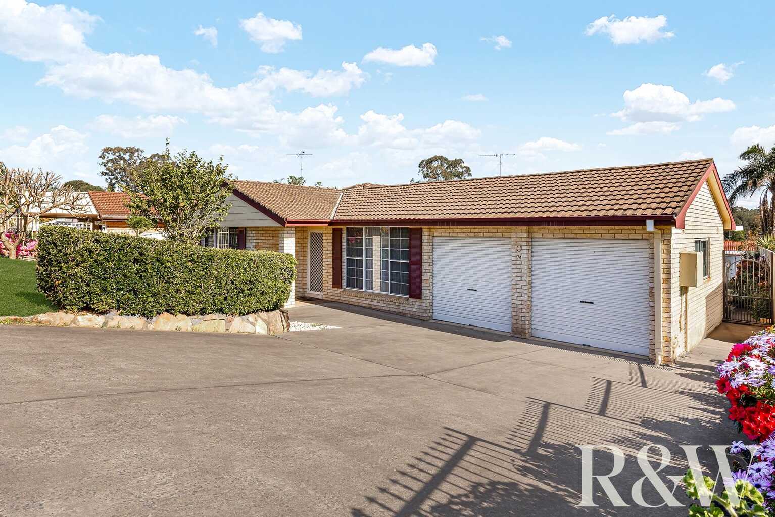 74 Minchin Drive Minchinbury