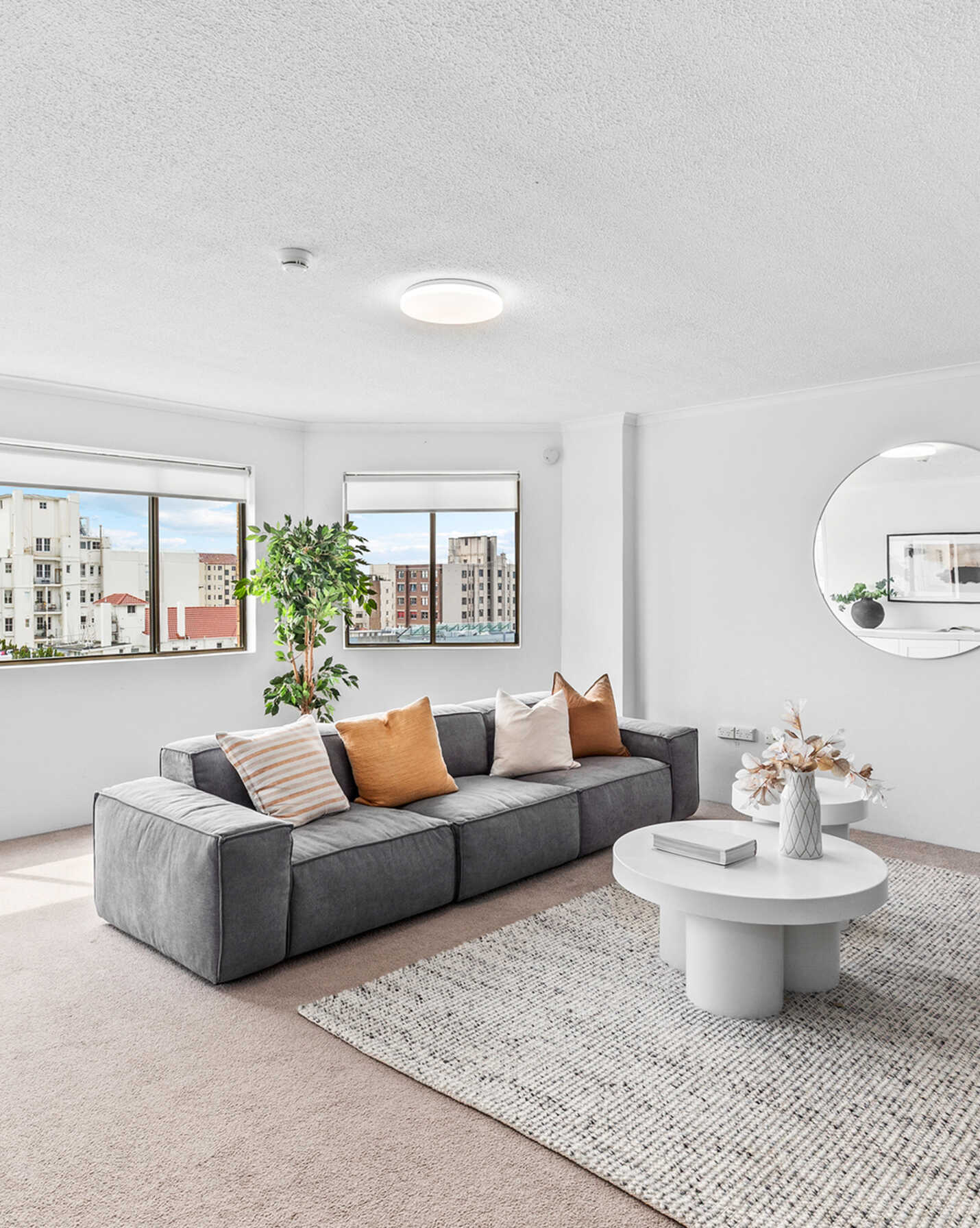 31/204 Victoria Street Potts Point, Point - Thumbnail 2