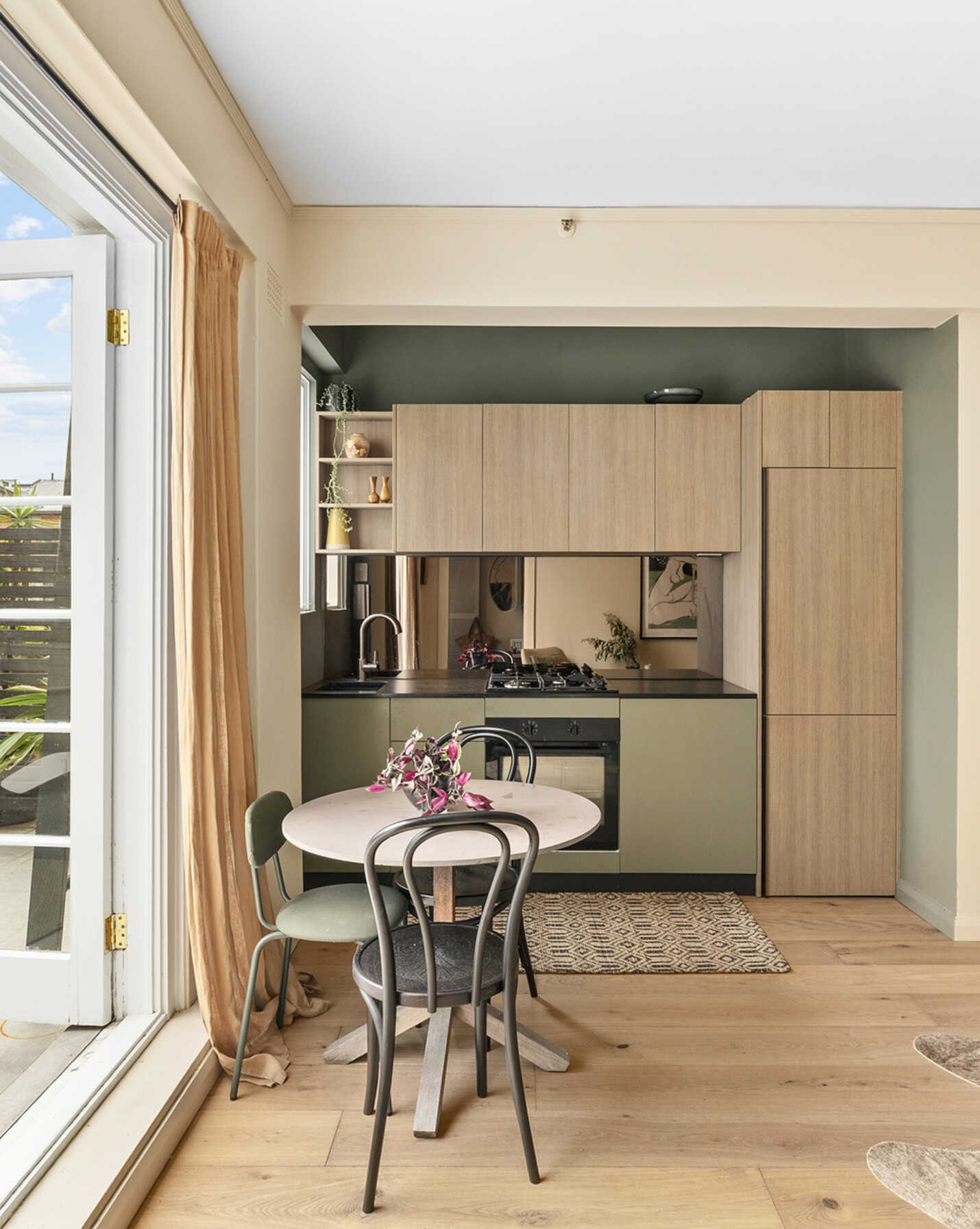 4/199a Victoria Street Potts Point, Point - Thumbnail 2