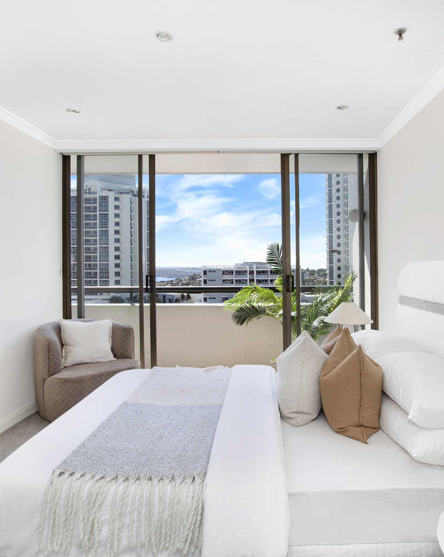 1312/83-85 Spring Street Bondi Junction, Junction - Thumbnail 4