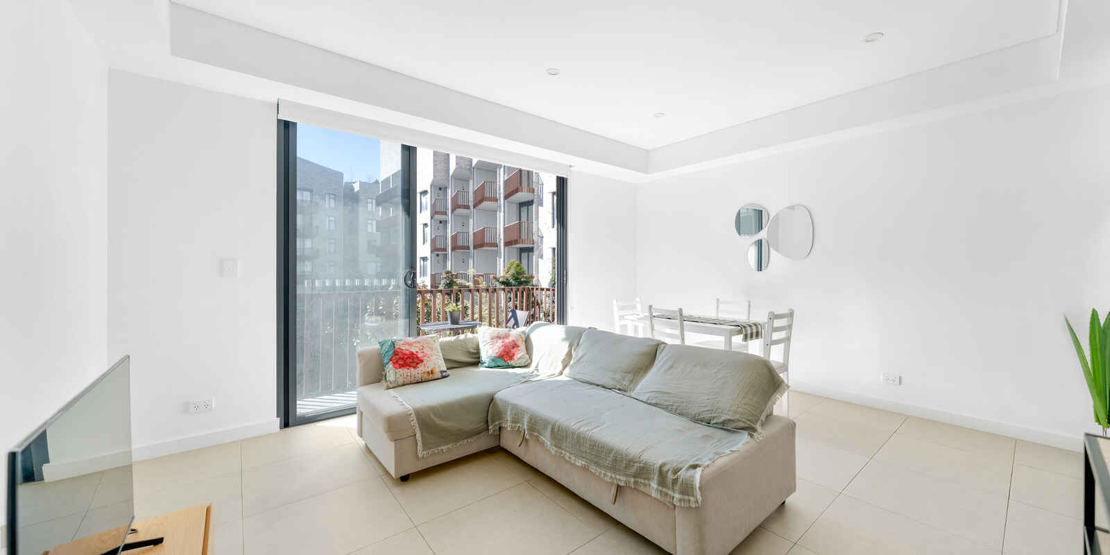 301/105 Dalmeny Avenue Rosebery