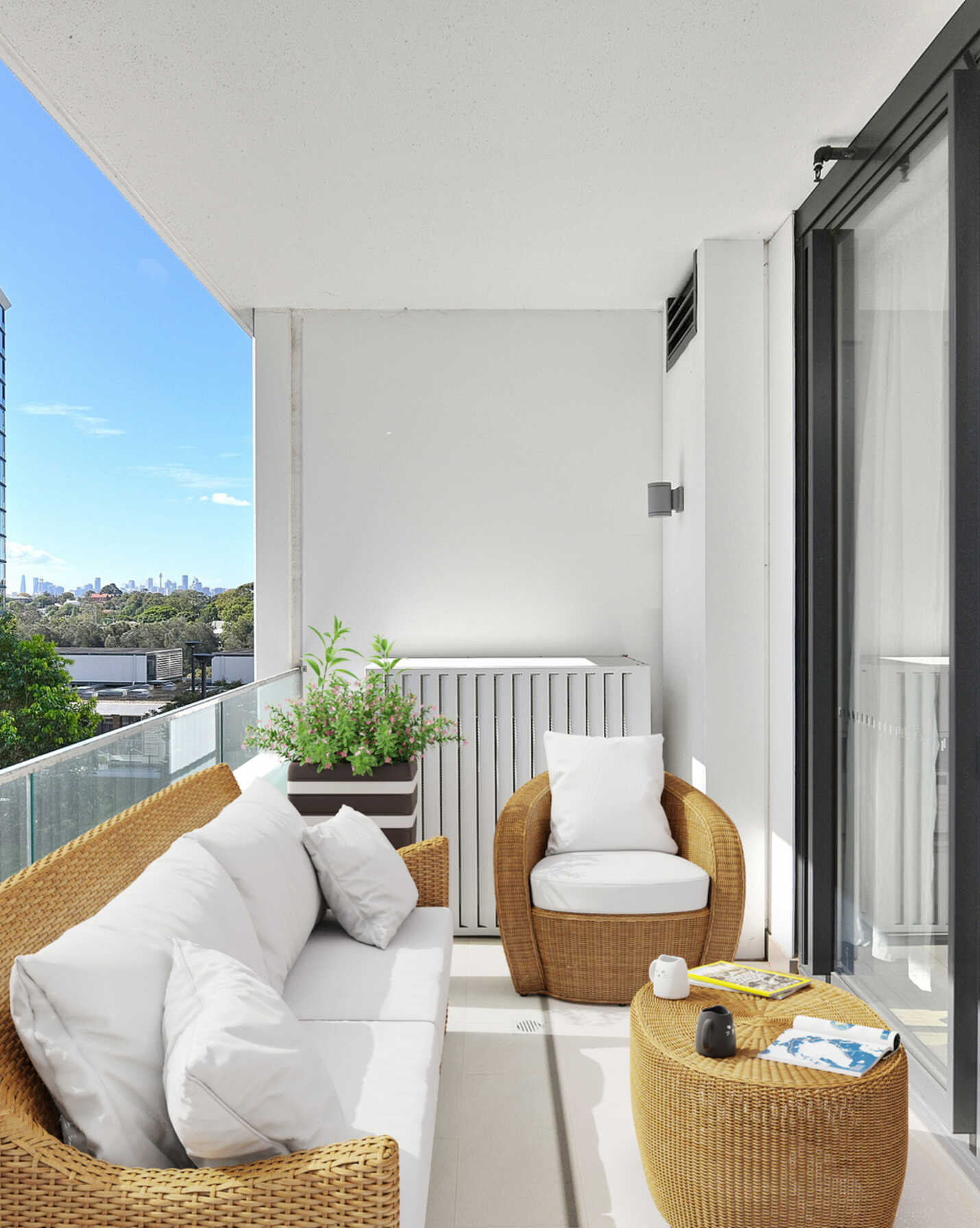 608/15 Brodie Spark Drive Wolli Creek, Creek - Thumbnail 2