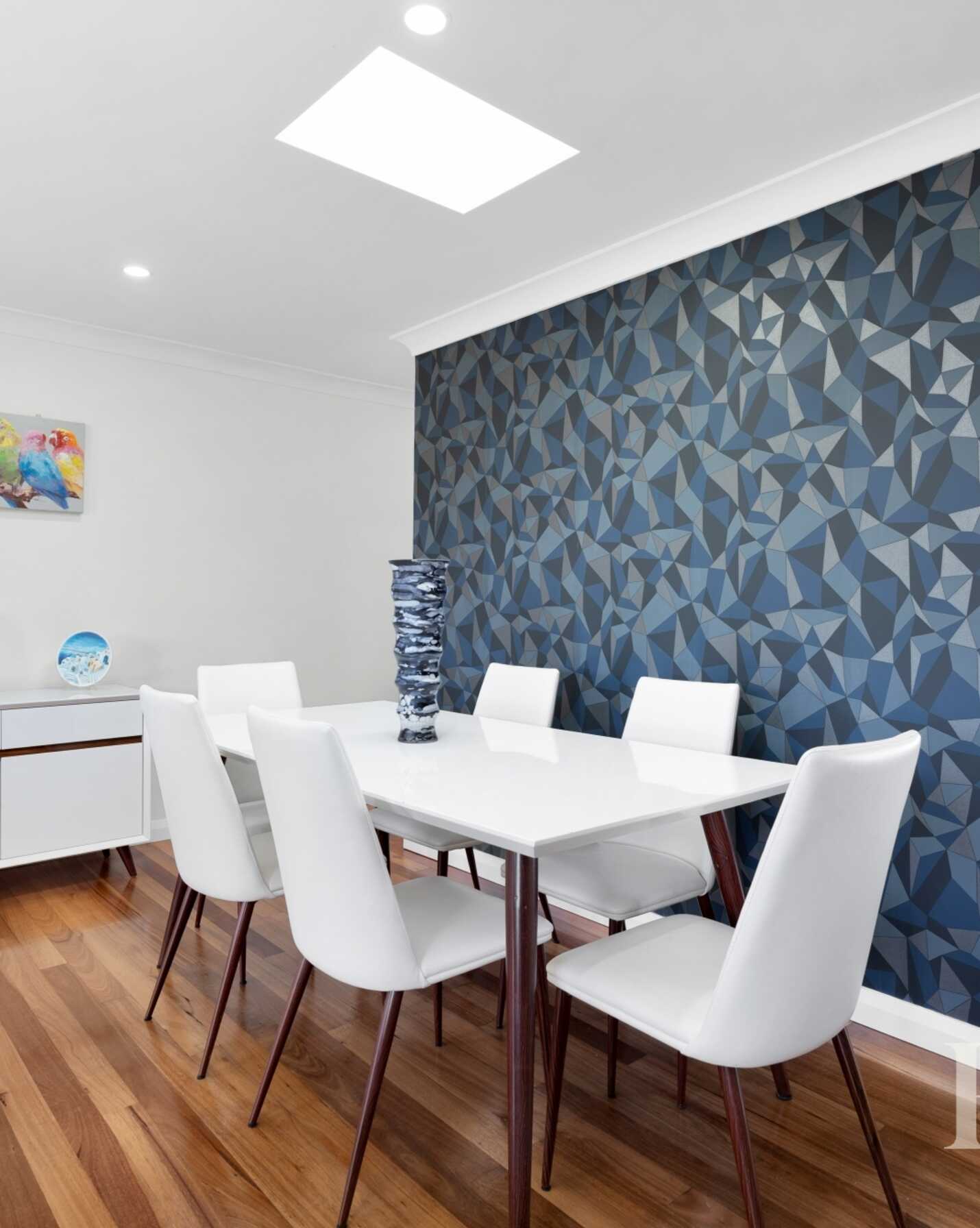 21 & 21A KIRSTY CRESCENT Hassall Grove, Grove - Thumbnail 6