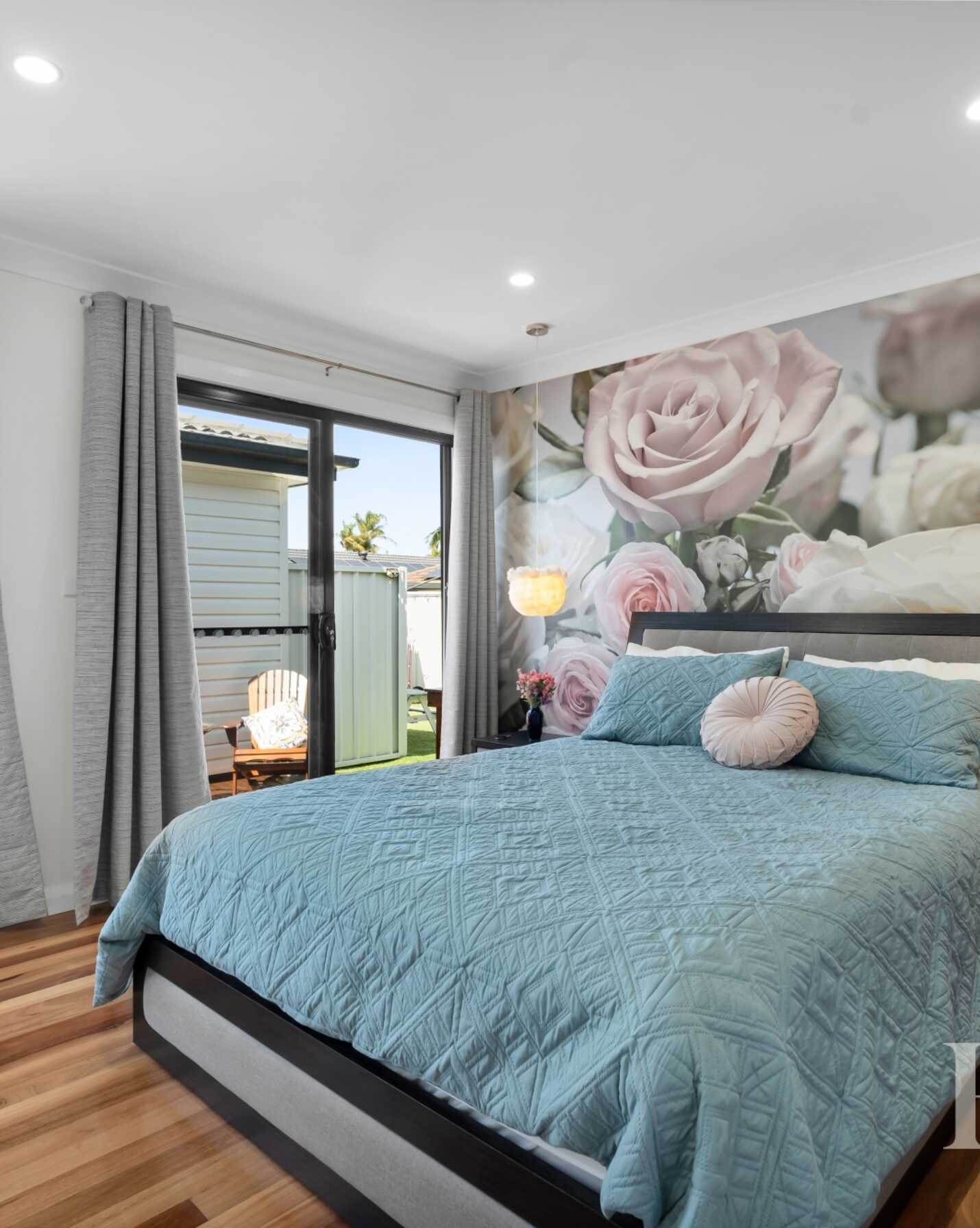 21 & 21A KIRSTY CRESCENT Hassall Grove, Grove - Thumbnail 7