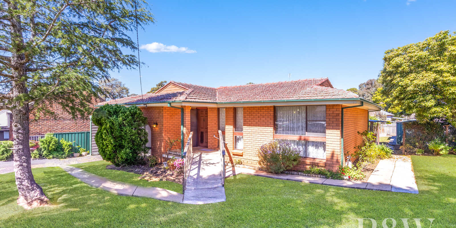 2 WINDEYER STREET Thirlmere 2 WINDEYER STREET Thirlmere