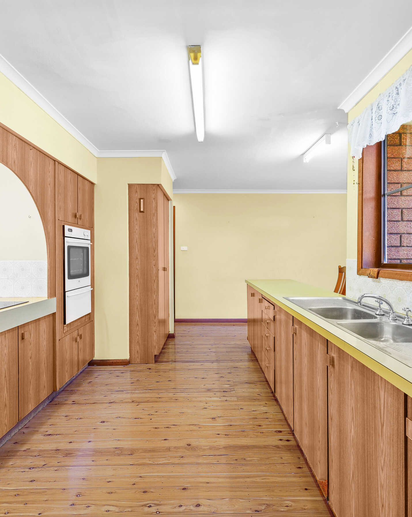 2 WINDEYER STREET Thirlmere, Thirlmere - Thumbnail 4