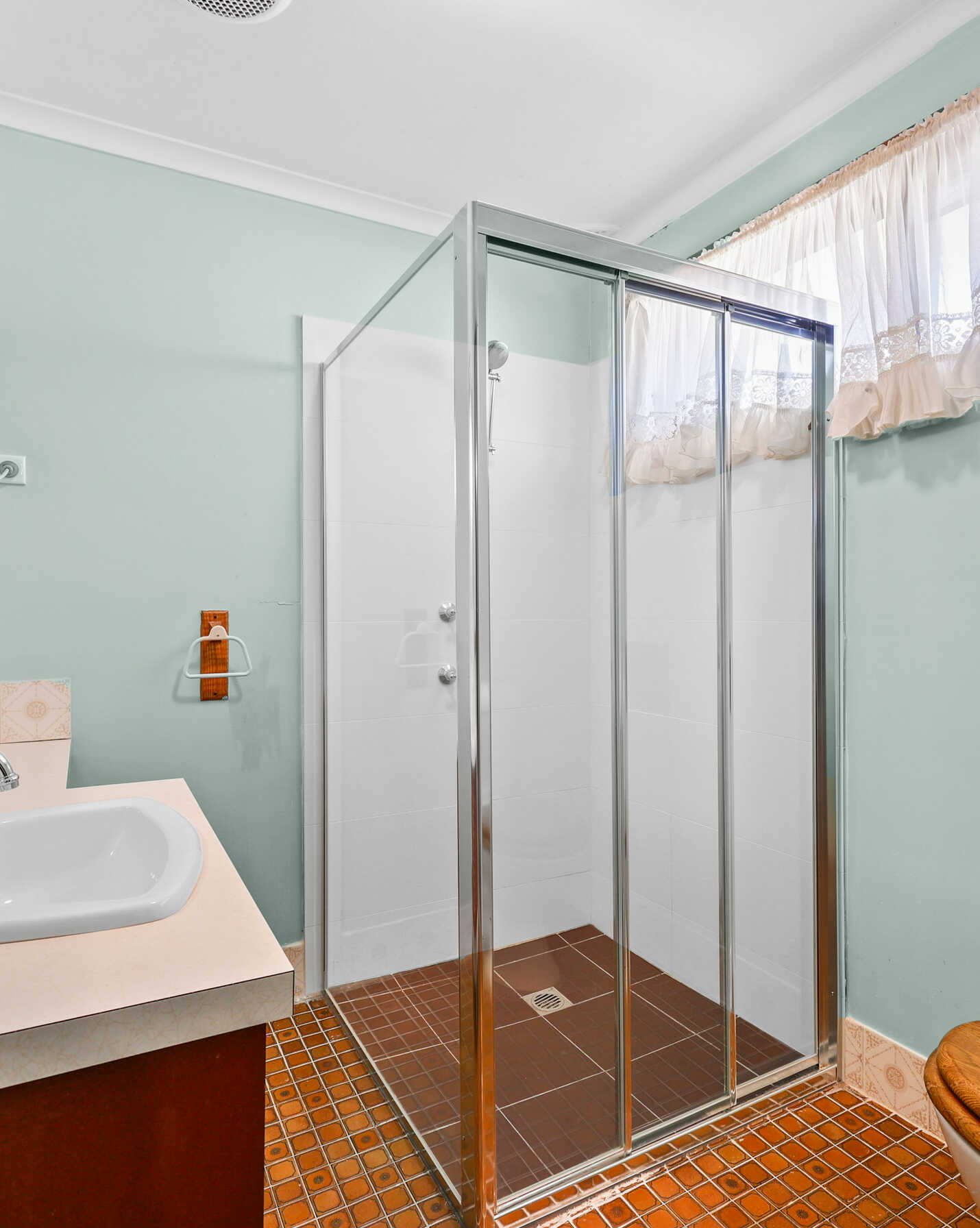 2 WINDEYER STREET Thirlmere, Thirlmere - Thumbnail 7