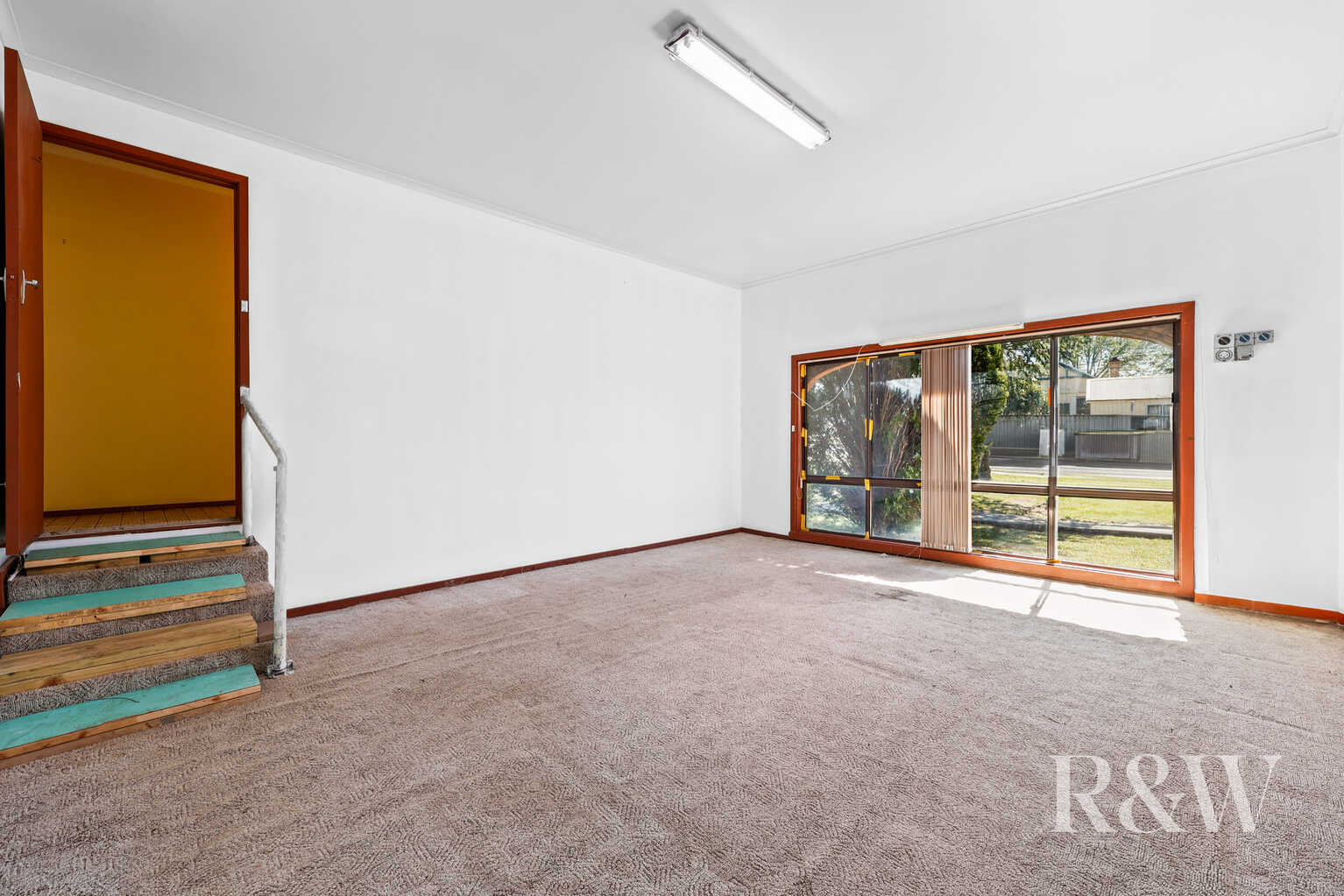 2 WINDEYER STREET Thirlmere 2 WINDEYER STREET Thirlmere