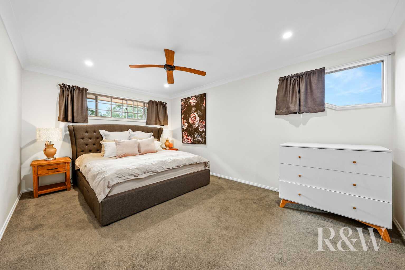 60 Peugeot Drive Ingleburn 60 Peugeot Drive Ingleburn