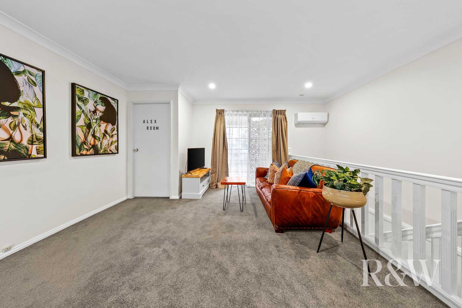 60 Peugeot Drive Ingleburn 60 Peugeot Drive Ingleburn