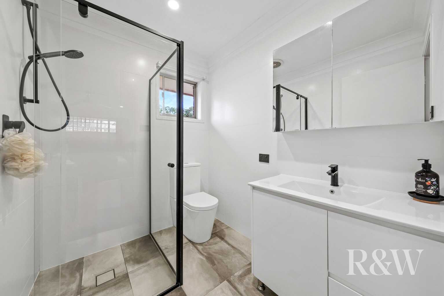 60 Peugeot Drive Ingleburn 60 Peugeot Drive Ingleburn