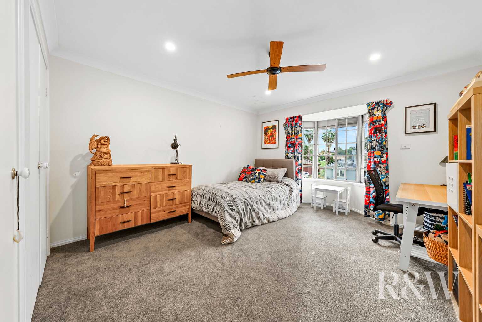 60 Peugeot Drive Ingleburn 60 Peugeot Drive Ingleburn