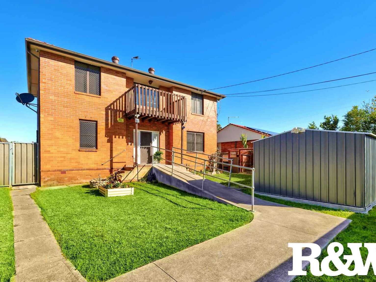 36 Gasmata Crescent Whalan 36 Gasmata Crescent Whalan