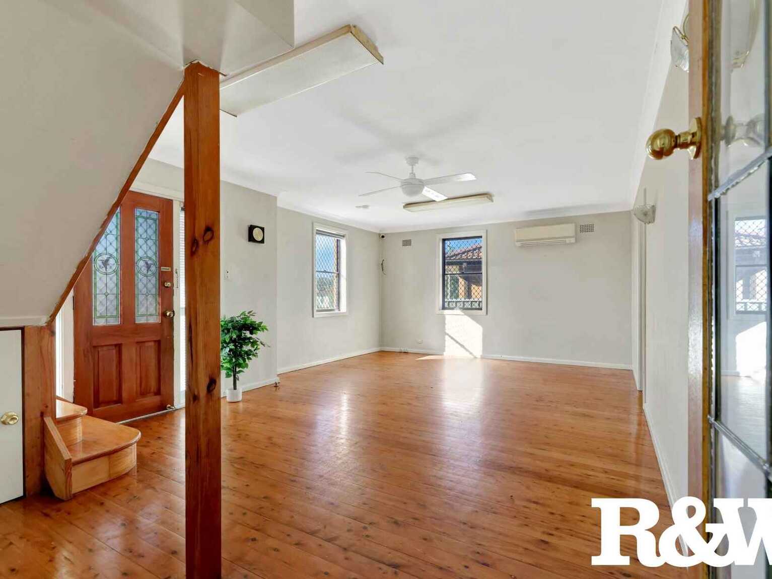 36 Gasmata Crescent Whalan 36 Gasmata Crescent Whalan