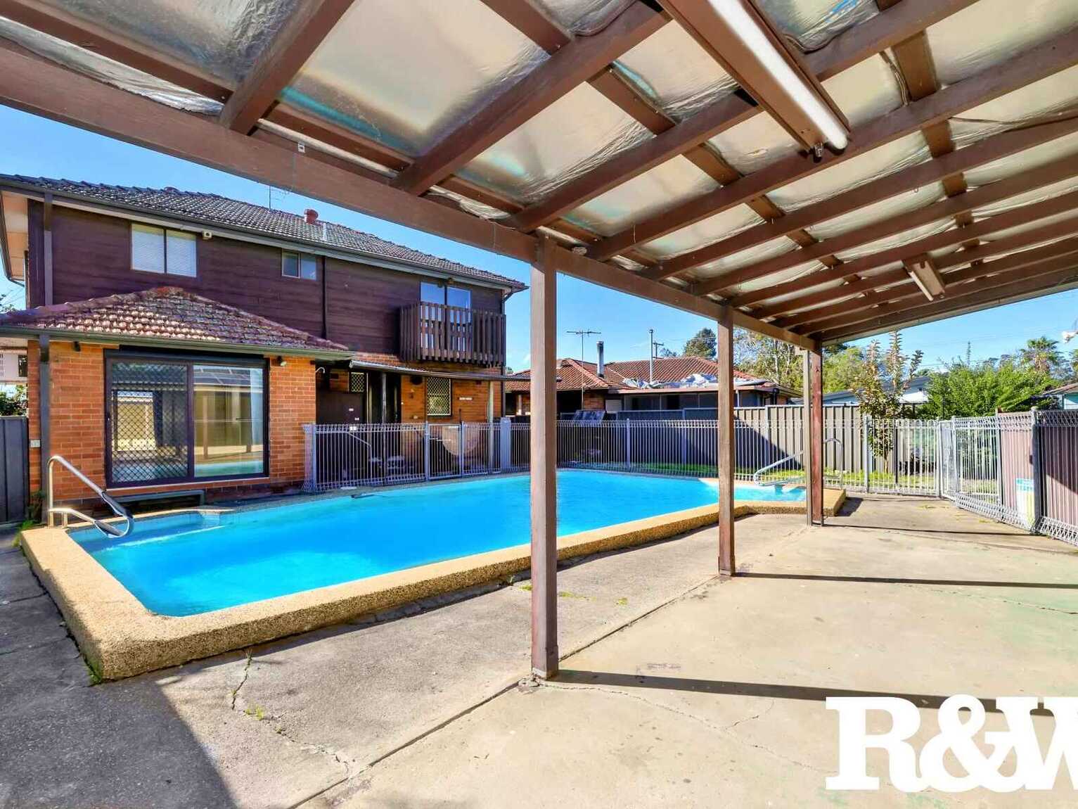 36 Gasmata Crescent Whalan 36 Gasmata Crescent Whalan