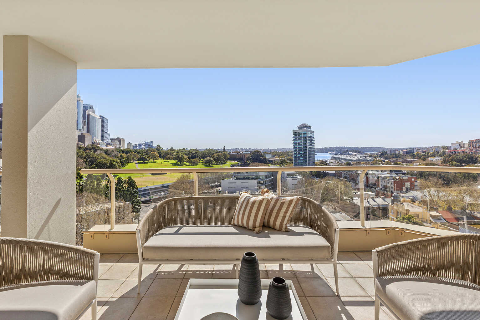 1005/63 Crown Street Woolloomooloo 1005/63 Crown Street Woolloomooloo