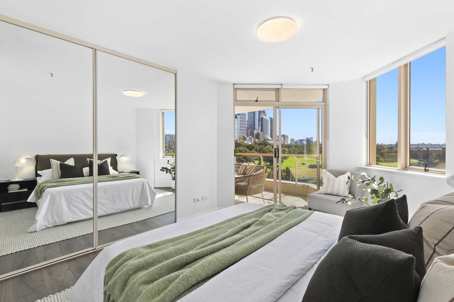 1005/63 Crown Street Woolloomooloo 1005/63 Crown Street Woolloomooloo