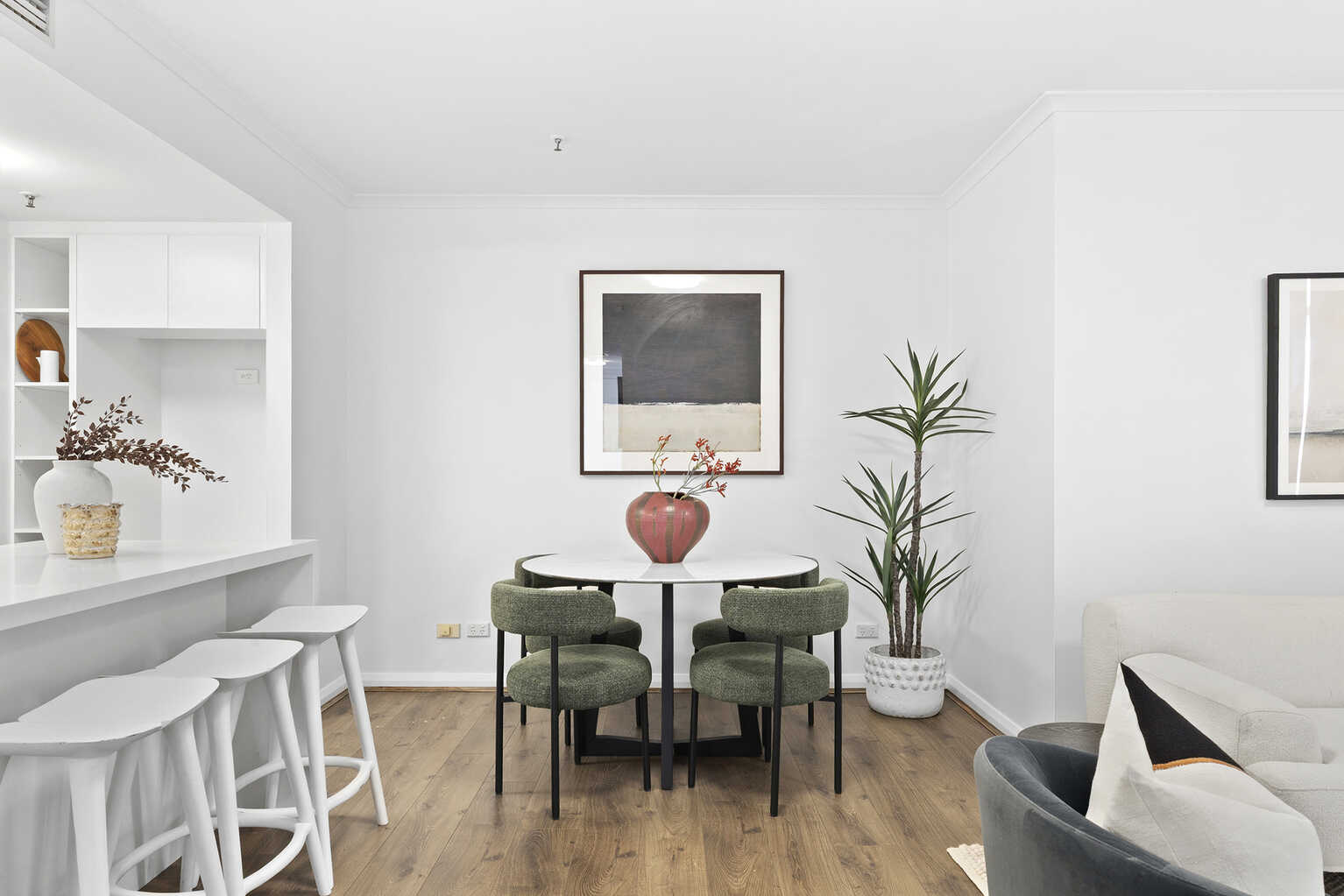 1005/63 Crown Street Woolloomooloo 1005/63 Crown Street Woolloomooloo
