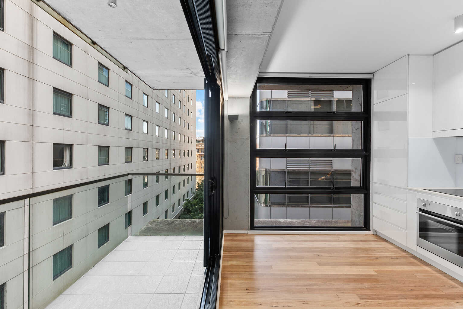 801/21 Alberta Street Sydney 801/21 Alberta Street Sydney
