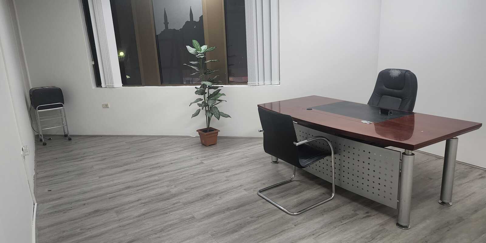 Suite 4, first floor/10 -14 Auburn Road Auburn