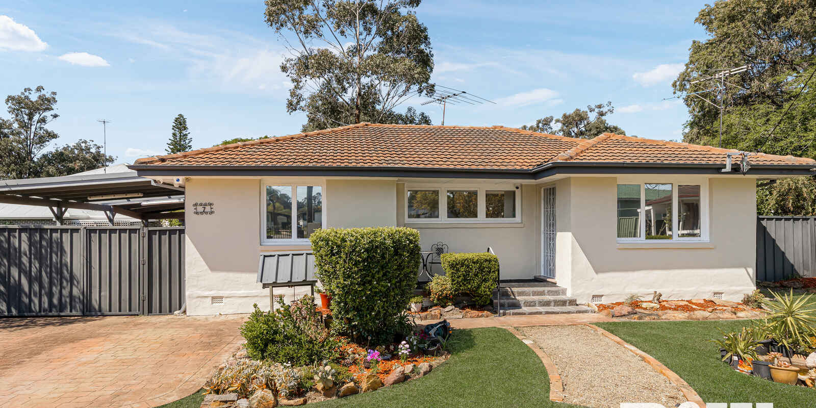 7 Kiwi Place Lethbridge Park