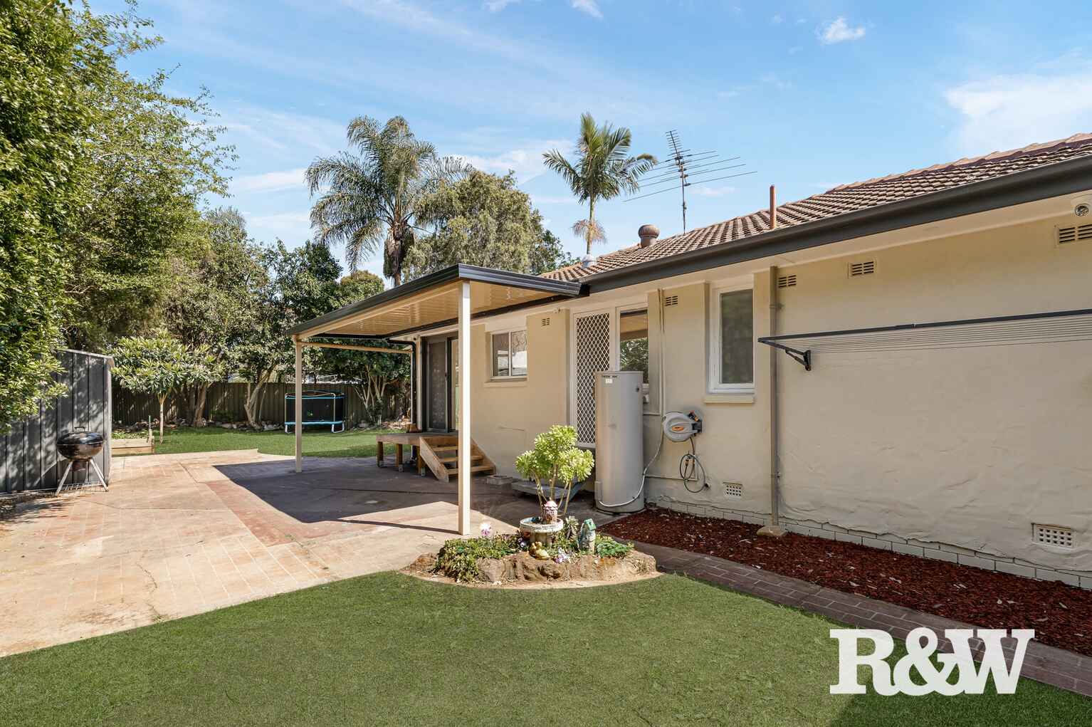 7 Kiwi Place Lethbridge Park