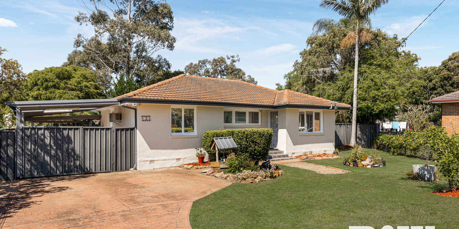 7 Kiwi Place Lethbridge Park