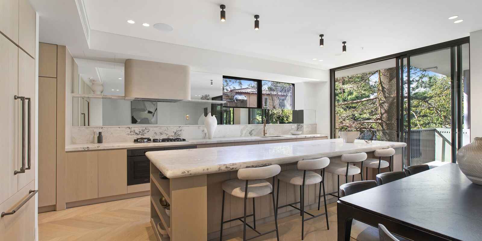 1/76 Drumalbyn Road Bellevue Hill