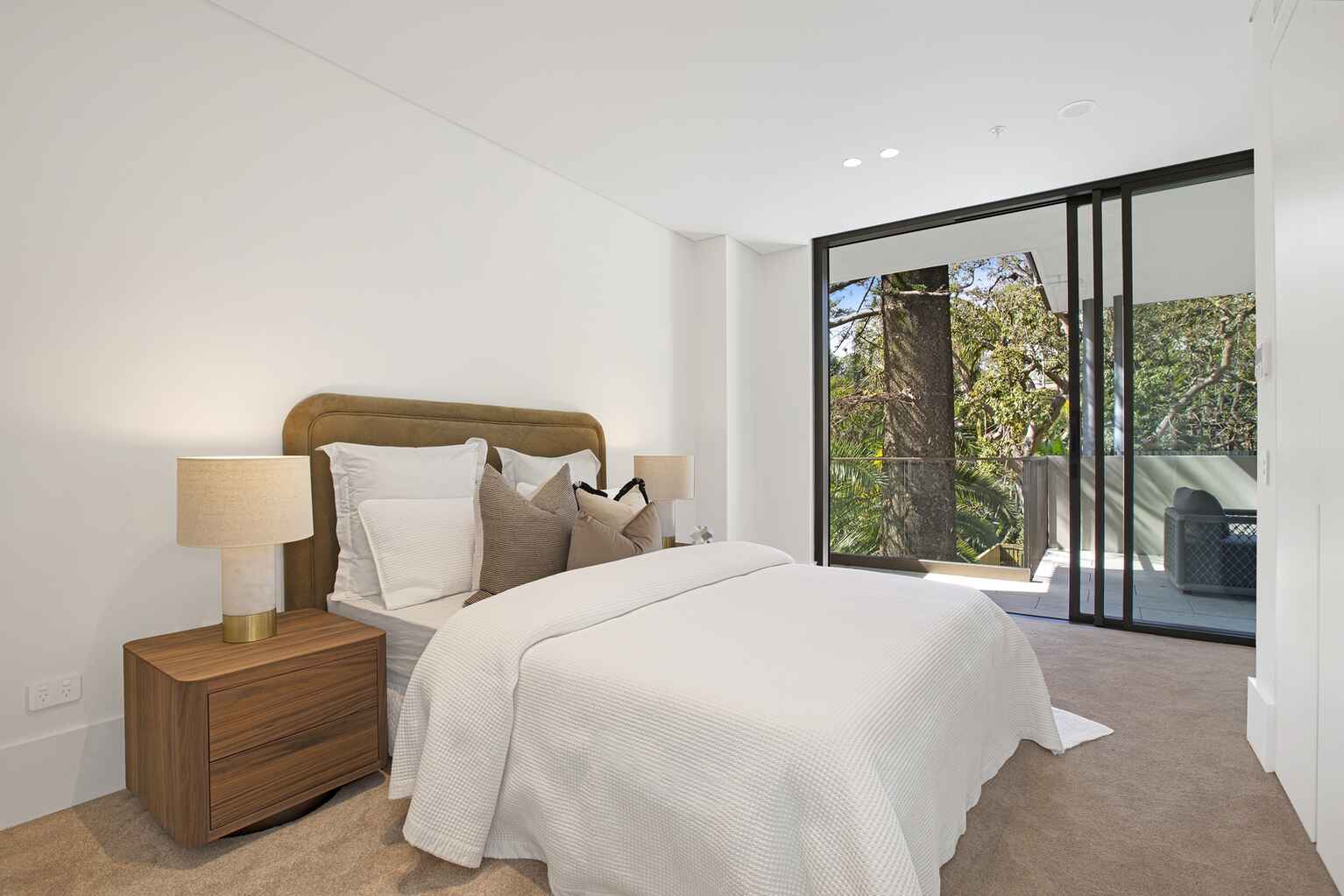 1/76 Drumalbyn Road Bellevue Hill