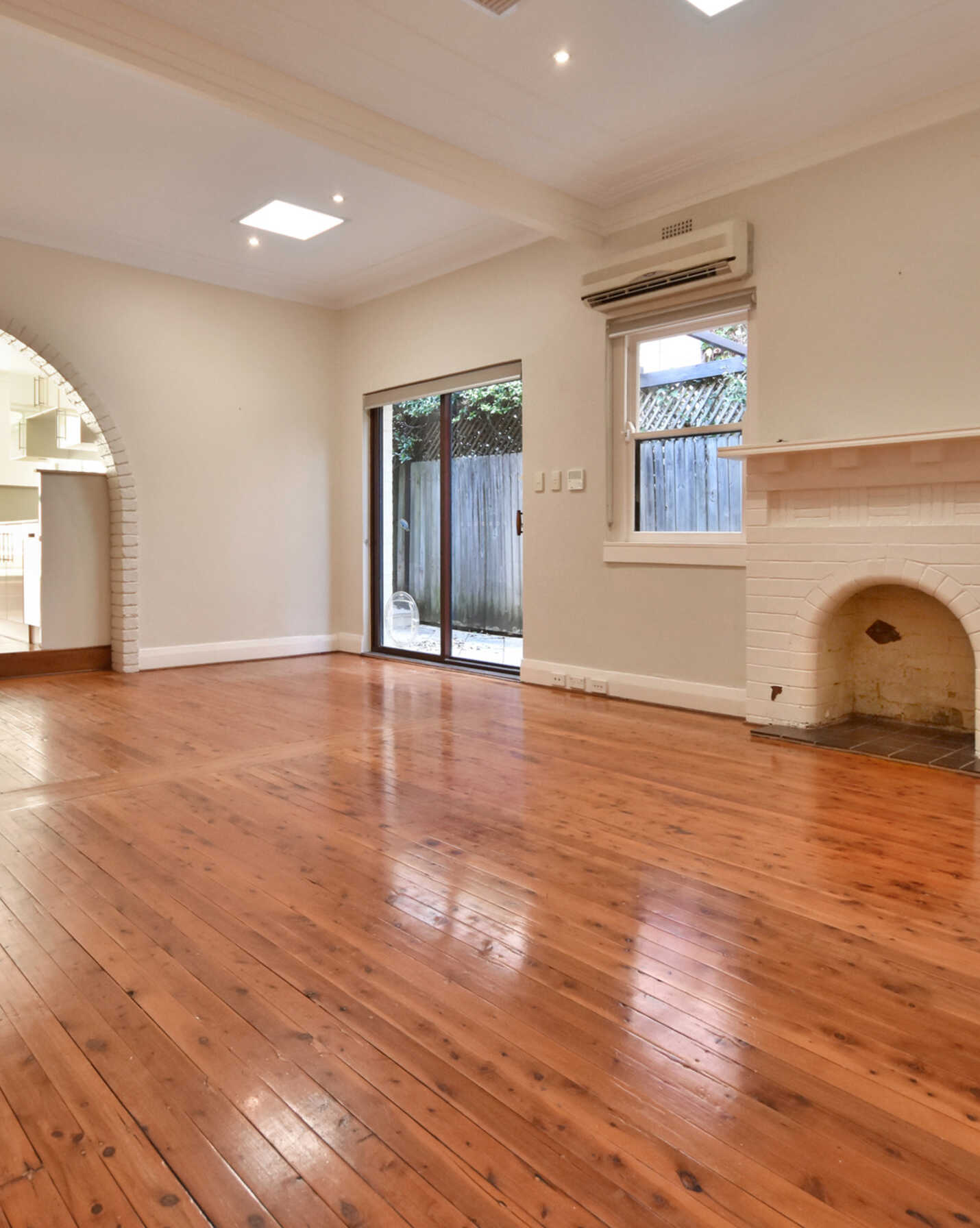 84 Onslow Street Rose Bay, Bay - Thumbnail 3